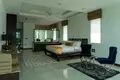 Villa de 4 dormitorios 1 788 m² Ban Kata, Tailandia