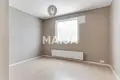 2 bedroom apartment 71 m² Jaervenpaeae, Finland