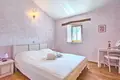 5 bedroom villa 250 m² Porec, Croatia