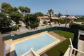 Villa de tres dormitorios 240 m² La Nucía, Španjolska