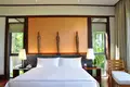 Condo 4 bedrooms 832 m² Phuket, Thailand