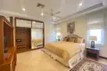 5 bedroom villa 842 m² Ban Bang Thao, Thailand