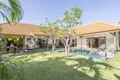 3-Schlafzimmer-Villa  Canggu, Indonesien