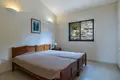 5 bedroom villa 260 m² Kamares, Cyprus
