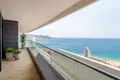 Mieszkanie 4 pokoi 128 m² Benidorm, Hiszpania