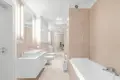 Mieszkanie 3 pokoi 92 m² w Warszawa, Polska