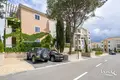 Квартира 1 спальня 69 м² Тиват, Черногория
