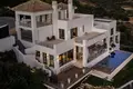 5-Schlafzimmer-Villa 860 m² Marbella, Spanien