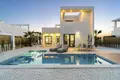 Villa de tres dormitorios 120 m² Formentera del Segura, España