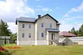 Casa de campo 348 m² Kalodziscanski sielski Saviet, Belarús