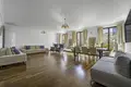 Wohnung 3 zimmer 140 m² in Warschau, Polen