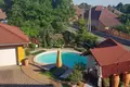 8 room house 362 m² Gyoemro, Hungary