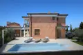 Villa de tres dormitorios 190 m² Umag, Croacia