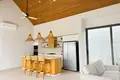 Kompleks mieszkalny New furnished villa with a swimming pool, 350 meters from the beach, Samui, Thailand