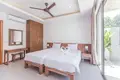 Villa 2 Schlafzimmer 210 m² Phuket, Thailand