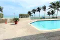 2 bedroom apartment 110 m² Miami Beach, United States