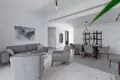 Studio apartment 3 bedrooms  Dubai, United Arab Emirates