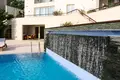 Villa de 4 dormitorios 600 m² Rijeka-Rezevici, Montenegro