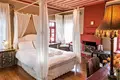 Hotel 625 m² in Upper Pedina, Greece