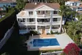 4-Schlafzimmer-Villa 530 m² Marbella, Spanien