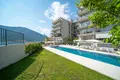 4 bedroom apartment 402 m² Dobrota, Montenegro