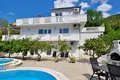 3 bedroom house 350 m² Tivat, Montenegro