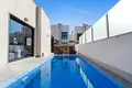 Dom 6 pokojów 195 m² Torrevieja, Hiszpania