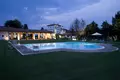 Hotel 10 500 m² Portenau, Italien