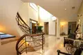 Villa 8 Schlafzimmer 1 600 m² Alicante, Spanien