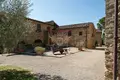 Propriété commerciale 3 969 m² à San Gimignano, Italie