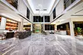 Villa 10 bedrooms 1 600 m² Wichit, Thailand