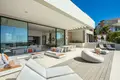 villa de 5 dormitorios 592 m² Marbella, España