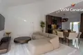 5-Schlafzimmer-Villa 350 m² Adeje, Spanien