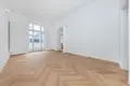 Propiedad comercial 3 habitaciones 101 m² en Varsovia, Polonia