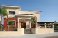 villa de 5 dormitorios 588 m² Chipre, Chipre