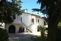 Casa 13 habitaciones 400 m² Terni, Italia