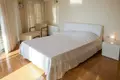 Villa de tres dormitorios 211 m² Budva, Montenegro