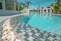 villa de 3 chambres 327 m² Rawai, Thaïlande