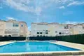 Bungalow z 2 sypialniami 60 m² Torrevieja, Hiszpania