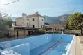 Villa de 4 dormitorios 246 m² Montenegro, Montenegro