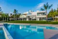 5 bedroom villa 1 100 m² Marbella, Spain