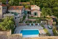 Villa 7 zimmer 293 m² Gornja Lastva, Montenegro