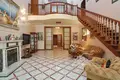 Дом 9 комнат 587 м² в районе Троицк, Россия