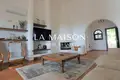 5 bedroom house 250 m² Kamares, Cyprus