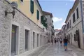 Commercial property 102 m² in Herceg Novi, Montenegro