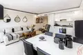 Mieszkanie 2 pokoi 80 m² Marbella, Hiszpania