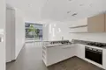Квартира 1 комната 976 м² Дубай, ОАЭ