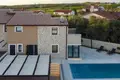 Villa de 4 dormitorios 146 m² Brtonigla, Croacia