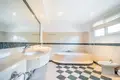 5 bedroom villa 423 m² Estepona, Spain