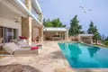 villa de 5 dormitorios 600 m² Nea Skioni, Grecia